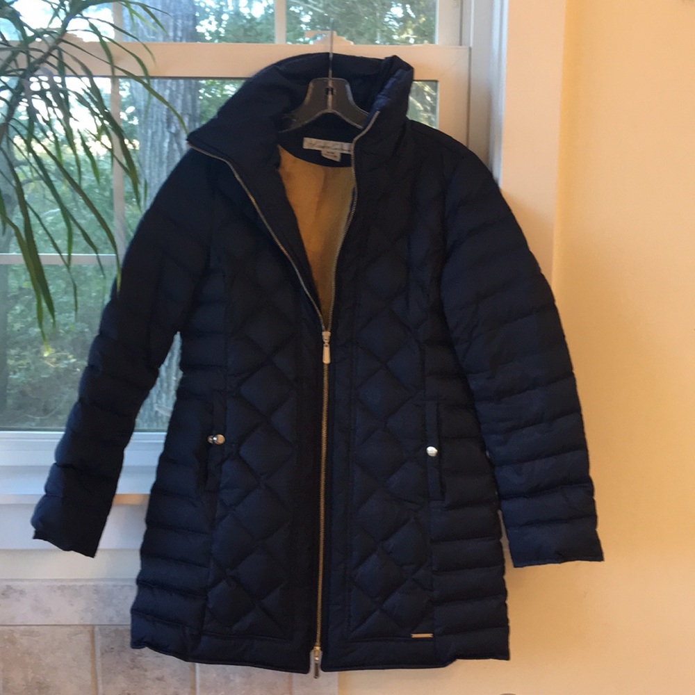 Kenneth Cole Women’s medium  down jacket navy blue